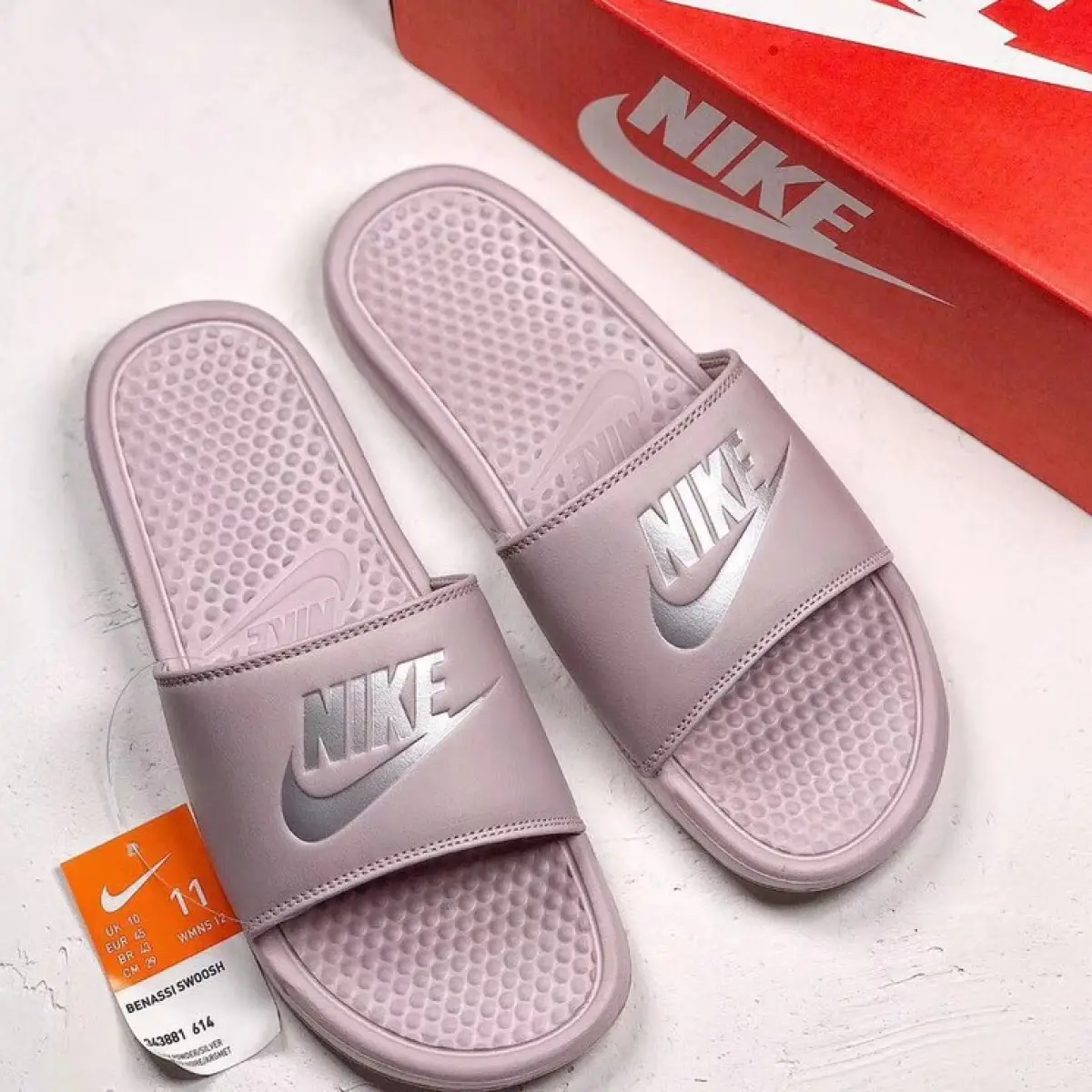 nike female slippers