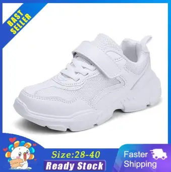 sport shoes white color