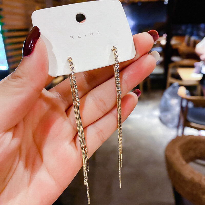 Frascati High quality Ladies earrings feminine Korean version of the new wave earrings Long Earrings Tassels Rhinestone earrings elegant Fashion Bride Wedding Jewelry Earrings