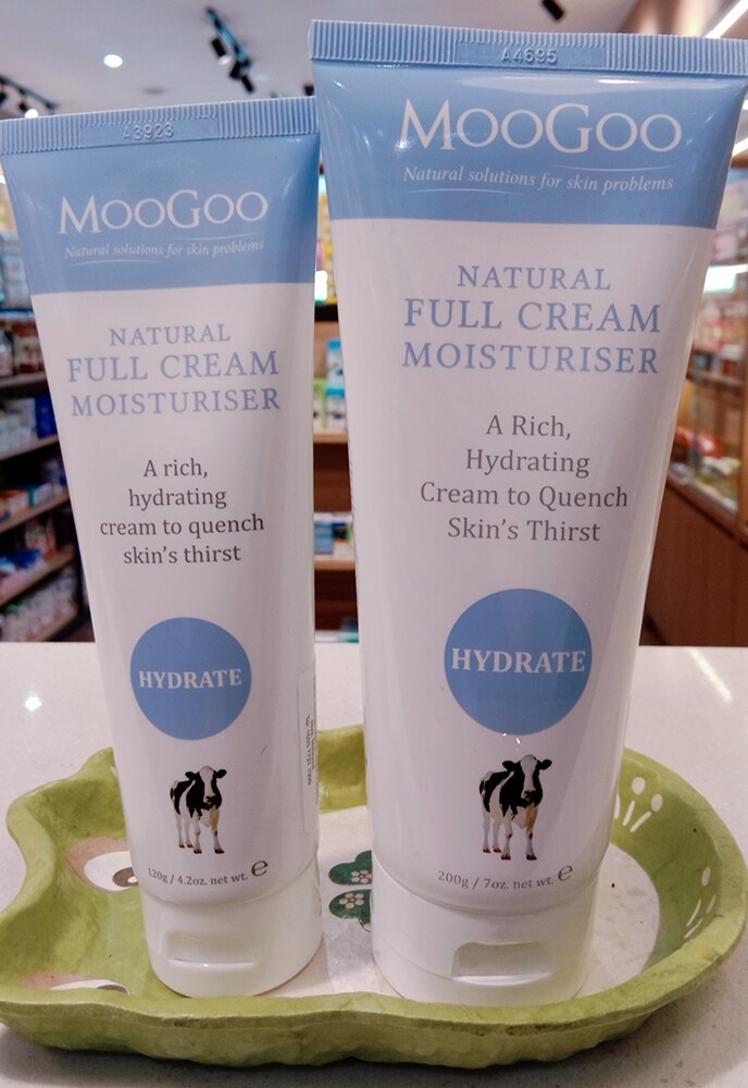 MOOGOO NATURAL FULL CREAM MOISTURISER 120G & 200G EXP 2024 Lazada