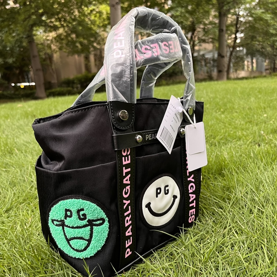 Authentic New PEARLY GATES golf bag season 22 golf female letters pG smiling face one shoulder bag New style