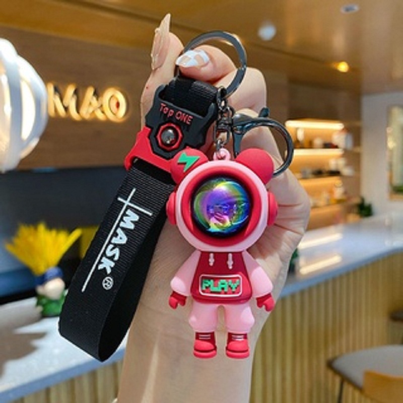 Internet celebrity astronaut key chain lightning bear key chain trend key pendant couple birthday gift doll schoolbag pendant key chain popular pendant