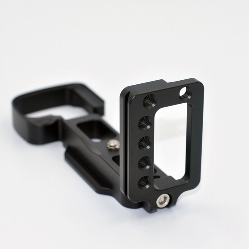 1 Pcs Quick Release L Plate Bracket Holder Hand Grip Vertical L Bracket for Sony A6100/A6300/A6400 Digital Camera Black