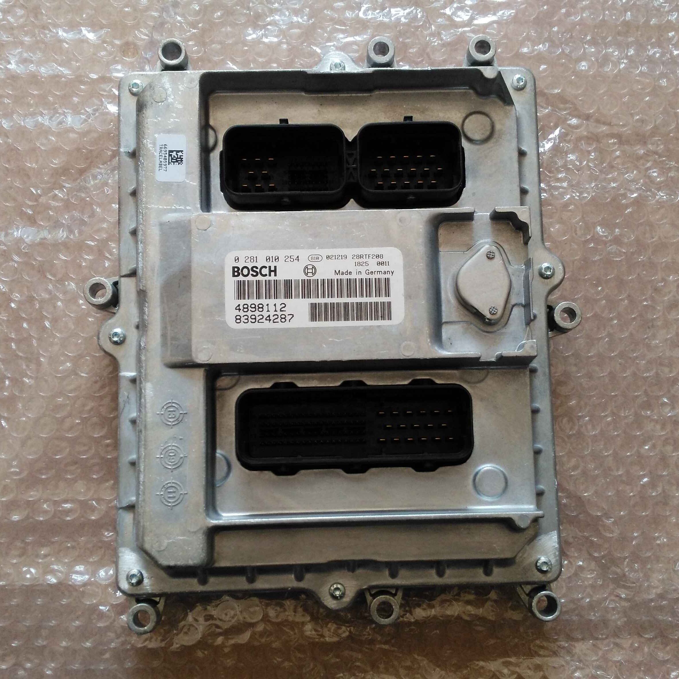 เครื่องยนต์ดีเซลใหม่บอร์ดคอมพิวเตอร์ ECU ควบคุมอิเล็กทรอนิกส์4898112 0281010254
