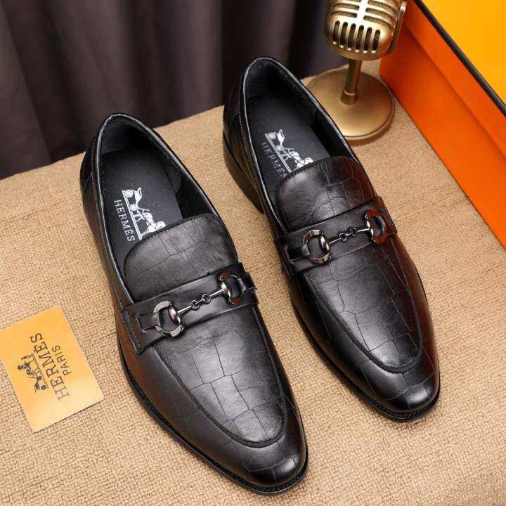 latest casual shoes