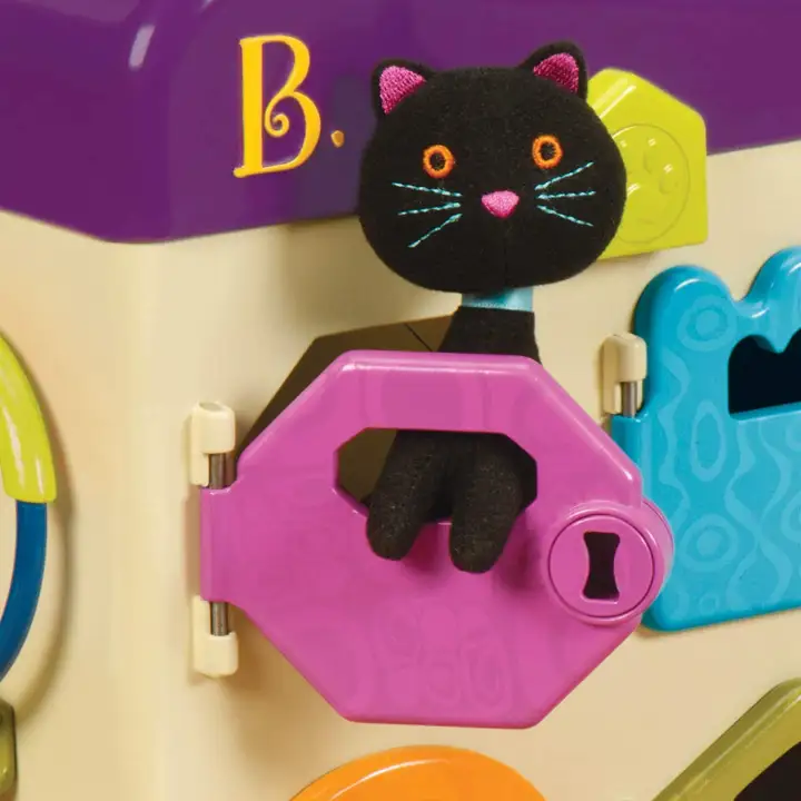 the pet vet clinic toy