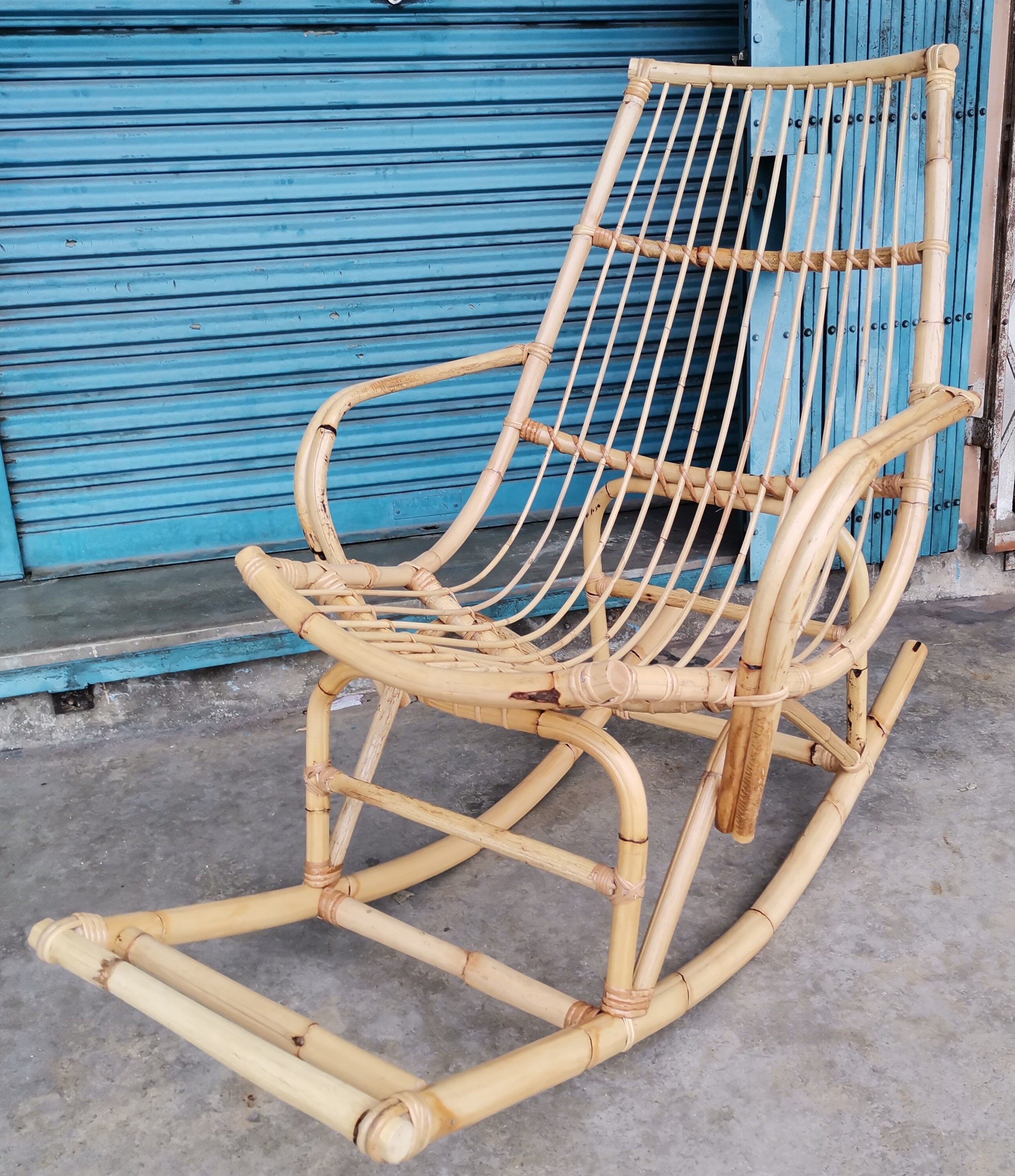 Twin 2024 rocking chair