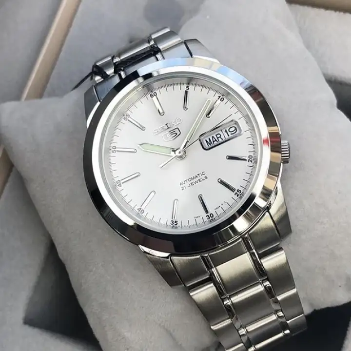 seiko 5 white dial