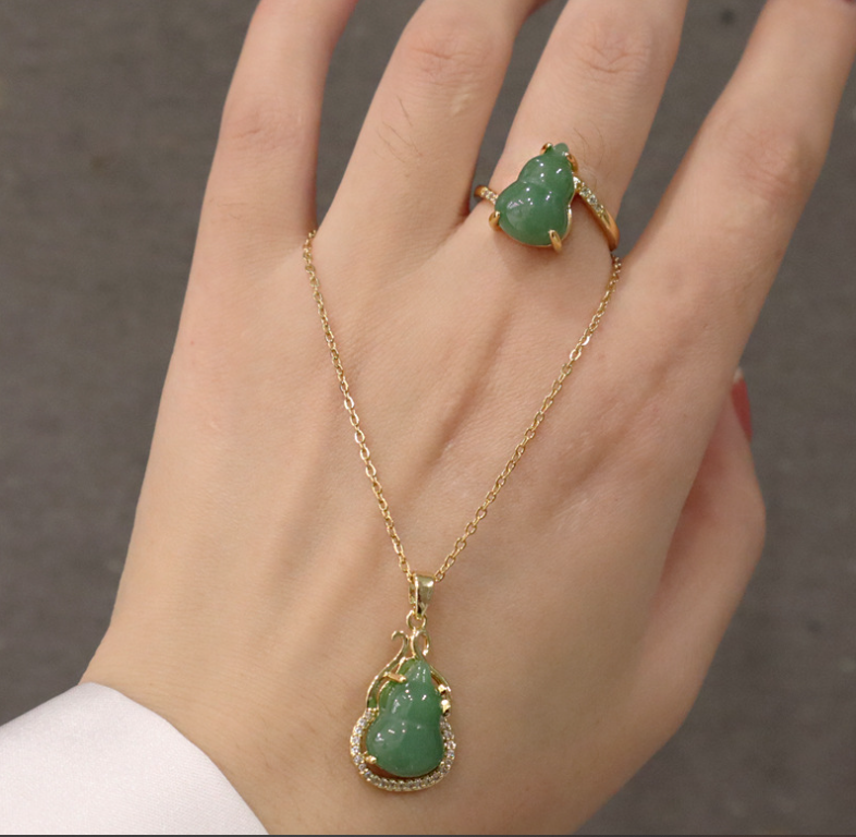 XYP Titanium Steel No Fading Gold Lucky Fortune Gourd Necklace Pendant Ring Set Female Green Crystal Light Luxury Clavicle Chain Accessories birthday gift jewelry