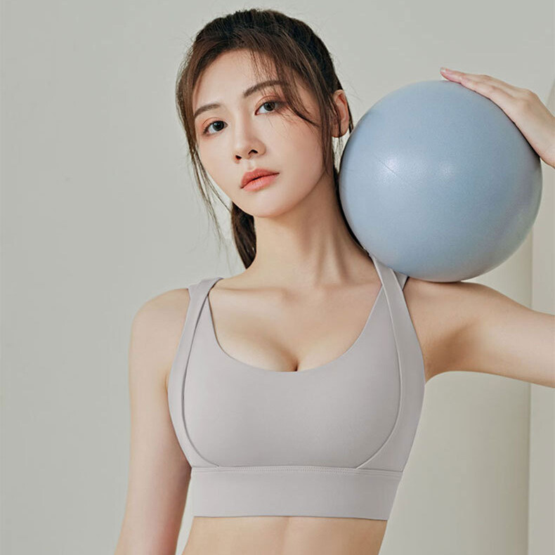 SUPERFLOWER Women's High Support Shockproof Sports Bra with Removable Pads for Jogging Yoga Fiess_voghion.com