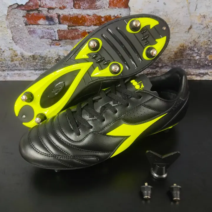 6 studs soccer boots