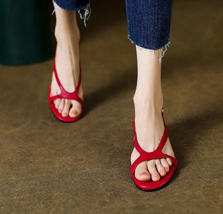 Huilm womens high-heeled shoes with a height of 4cm new leather