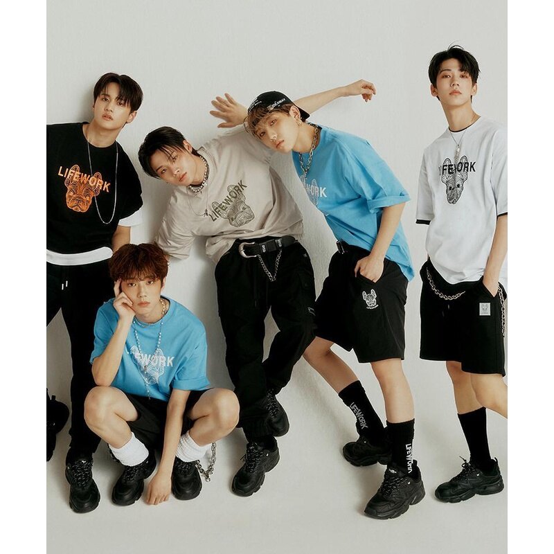 [Lifework] 8 lần lượt chữ ký T-Shirt