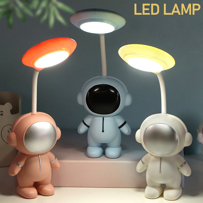 Cartoon astronaut creative night light usb folding charging LED eye protection desk lamp learning light bedside lamp