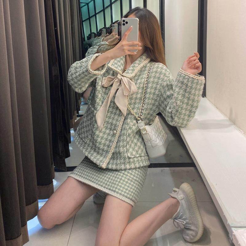 Small Fragrant Style Suit Plaid Polo Neck Tie Top + Thin Skirt Fashion Two-piece Suit Green Blazer Skirt Suit for Ladies