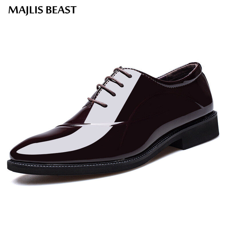 Black Lace-up shoes Formal Shoes Men Patent Leather Shoes Wedding Dress Shoes Men Oxford Shoes For Men Chaussures Business Dress Men Shoes