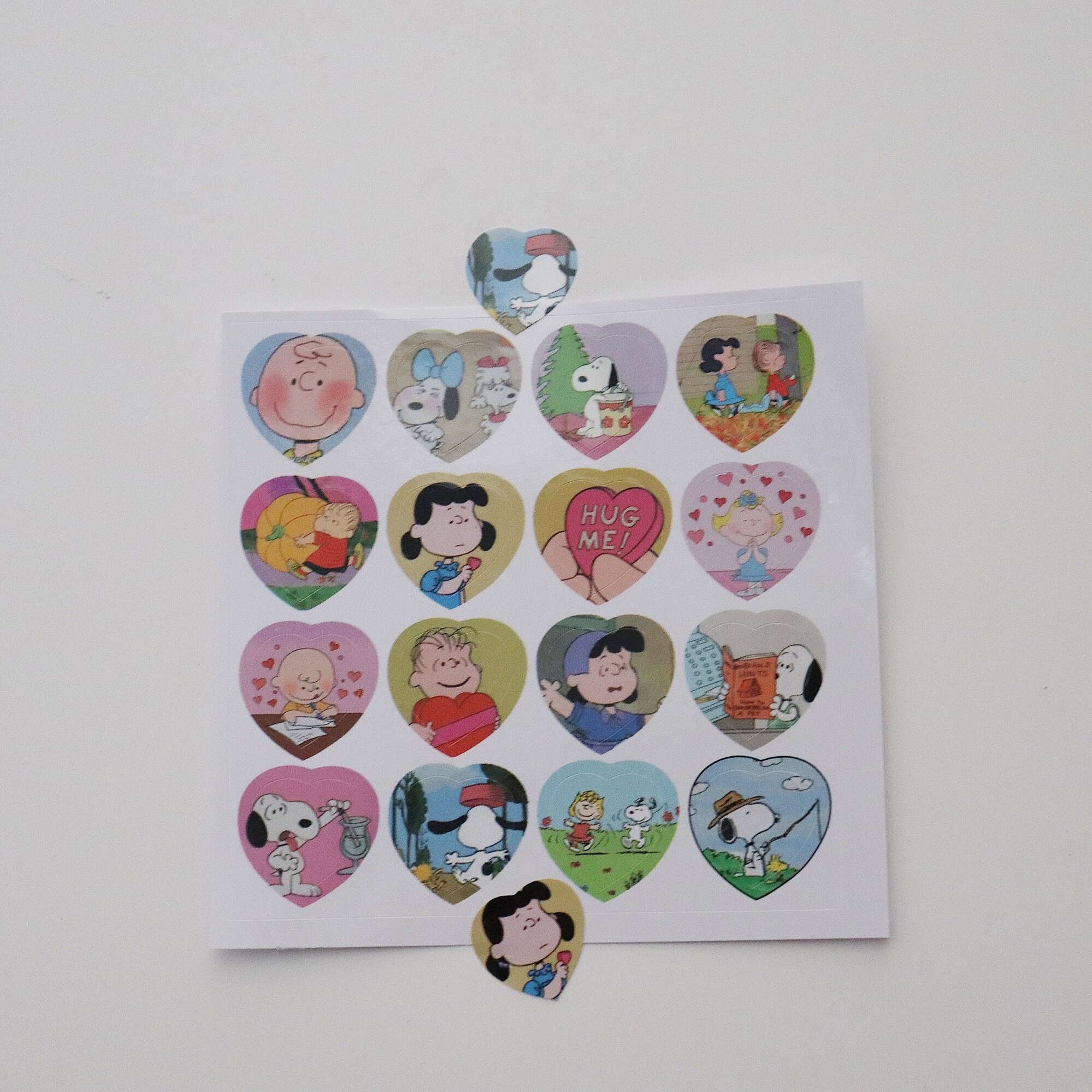 Cartoon Snoopy Sticker hình trái tim, để trang trí.