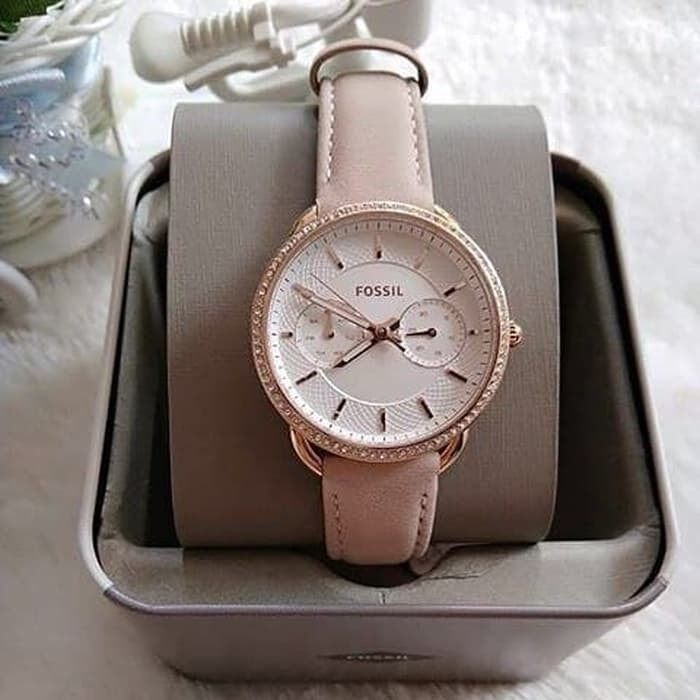 Authentic Fossil Women Tailor White Dial Pink Leather Watch ES4393