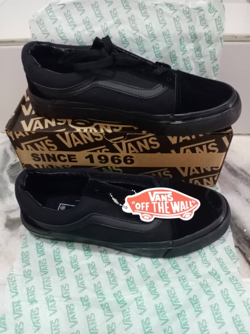 kasut vans all black