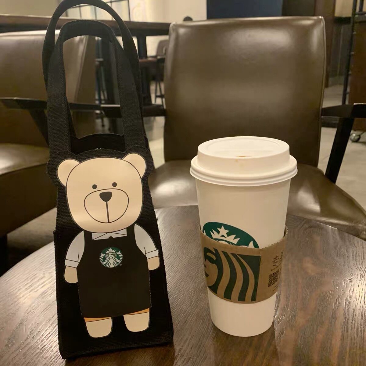 Taiwan Starbuck Cute Bear Carrying Cup Tote Bag Green Kasama sa Cup Bag Cup Cover Canvas Bag