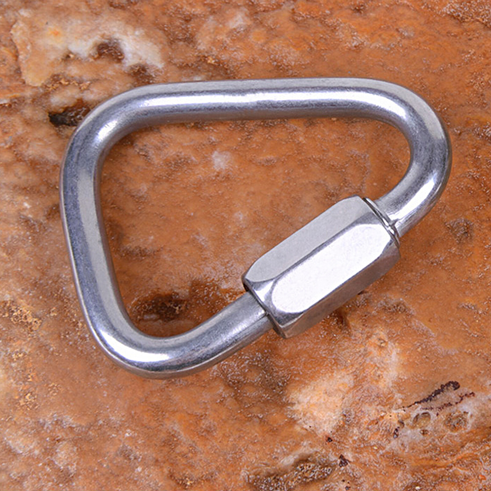 Ghxdryuru XINDA Triangle Quick Link Multifunctional Large Pull Mini Rustproof Wear-resistant Heavy Duty 304 Stainless Steel Aerial Work Outdoor Climbing Carabiner Climbing Gear Triangle Carabiner Rustproof