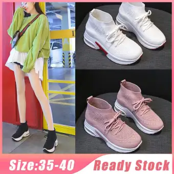 Download Sneakers Sepatu Putih Wanita Tinggi PNG