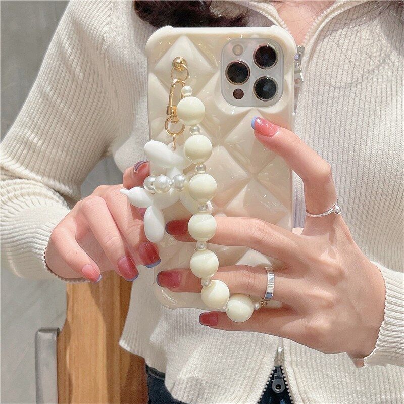 Luxury Pearl Chain Phone Case for iphone 13 14 Pro Max 11 12 Pro Max 13 MiNi X XR XS 7 8 plus 7 8 14 plus 3D Diamond Poodle Bracelet Soft Protective Phone Cover
