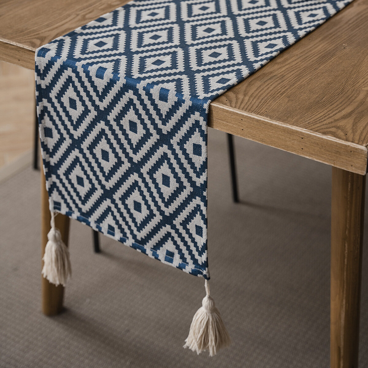 Nordic Jacquard Blue Orange Green Yellow Table Runner Geometric Tassel Coffee Tea Table Flag Modern Elegant Table Runners For Dining Table TV Shoe Cabinet Cover Cloth