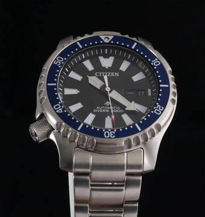 citizen automatic diver 200m