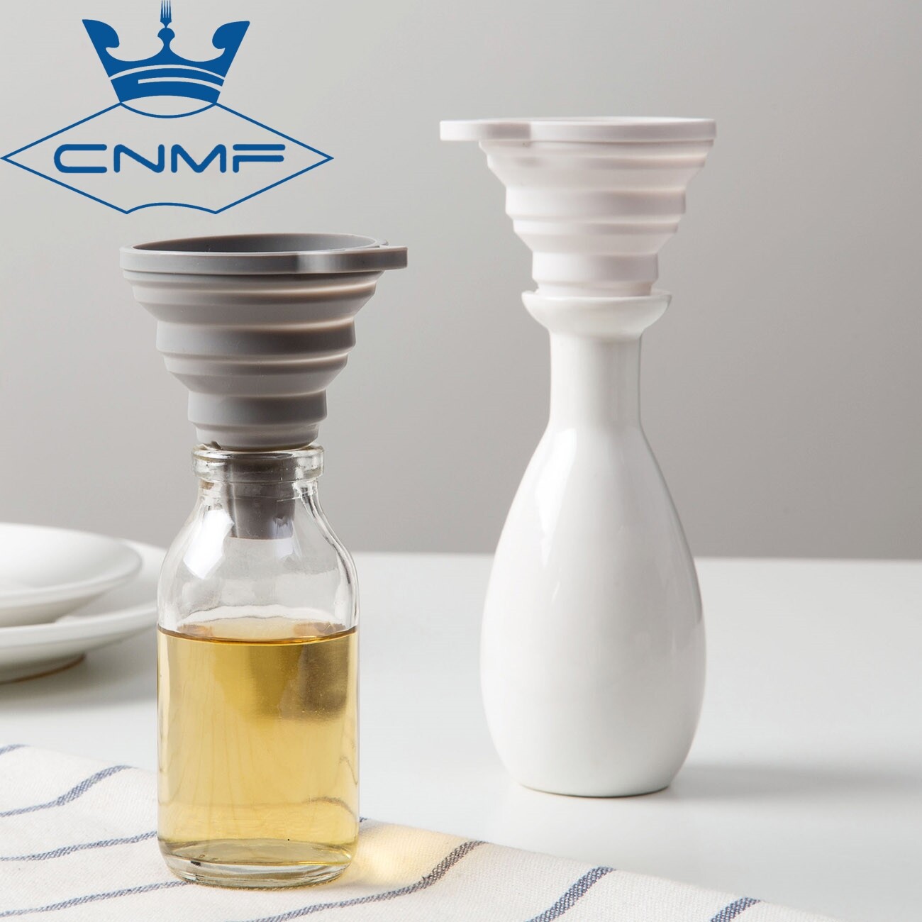 CNMF Plastic Small Caliber Funnel Kitchen Liquid Dispensing Tool Mini Foldable Oil Funnel