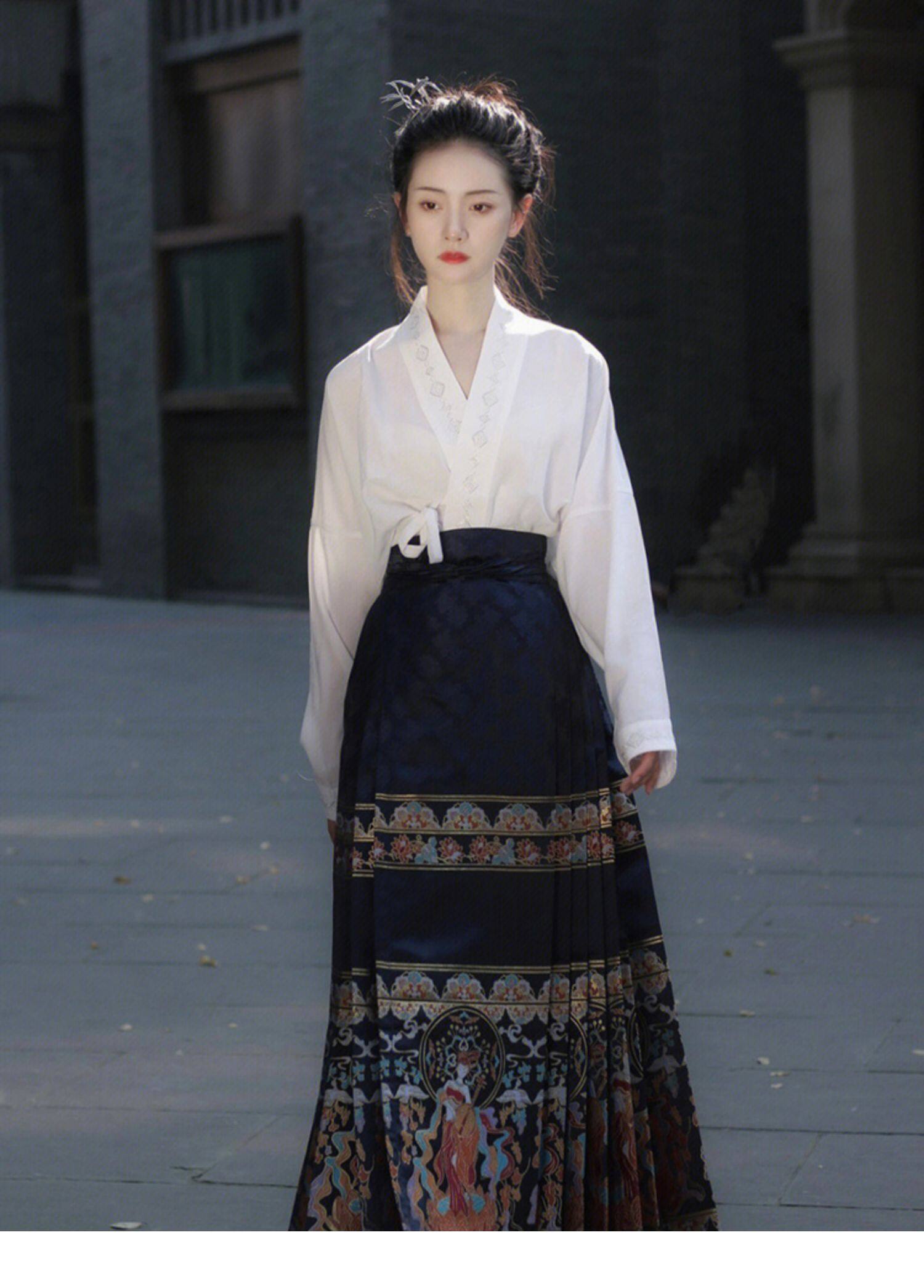Fashion Hanfu Dress Suit Traditional White Top Blouse Black Horse Face Skirt Female Oriental Folk Dance Costumes Chinese Clothes