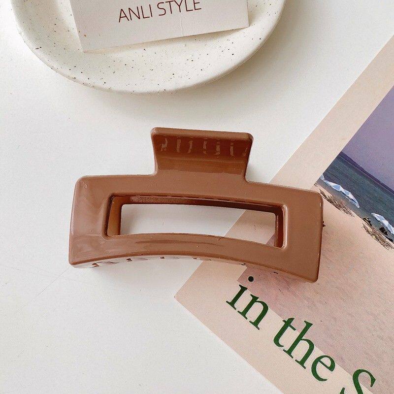 Simple style acrylic hair clip