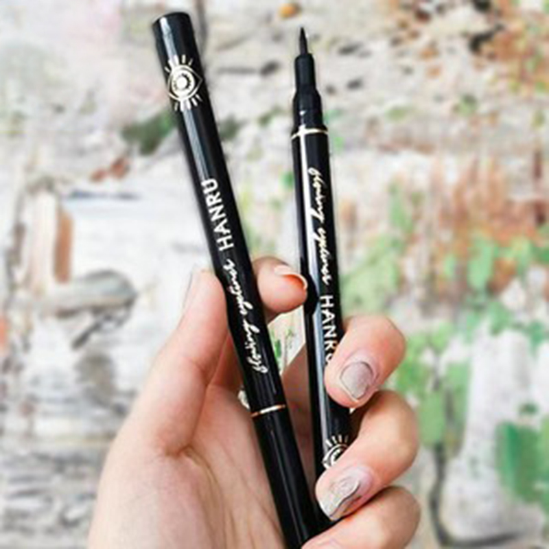 Liquid eyeliner waterproof, sweatproof, non-smudged, long-lasting makeup eyeliner pen