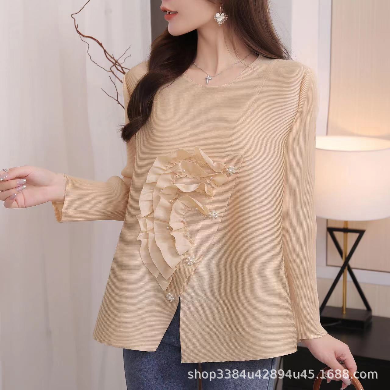 Áo Phông Nữ Thêu Xếp Li Dài Tay Mới