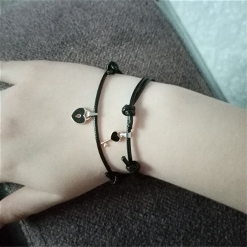 2pcs/set New Arrival Couple Bracelet Alloy key Heart Lock Frinendship Charm Bracelet Handmade Jewelry Rope Bracelet Lovers Gifts for Women Men