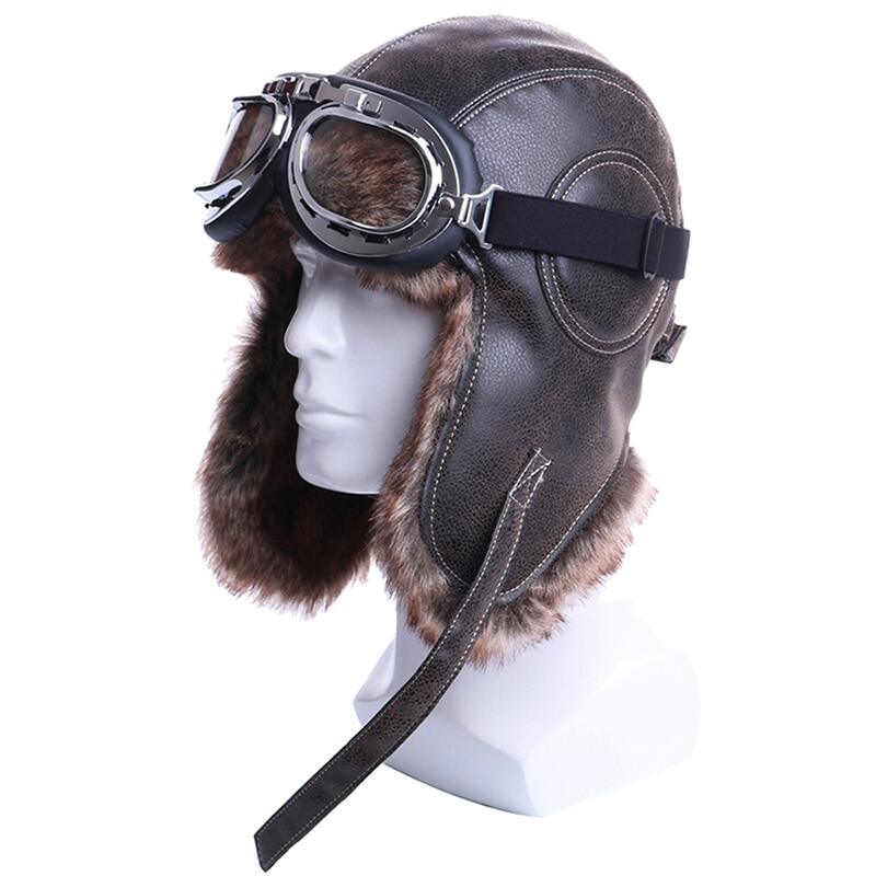 aviator glasses and hat