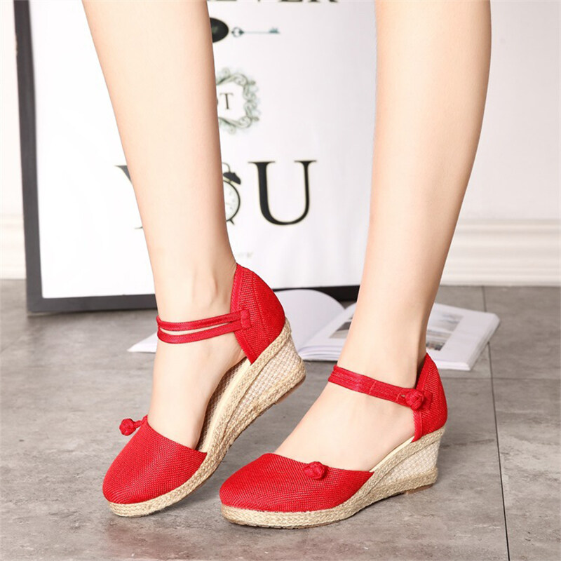 closed toe canvas sandals