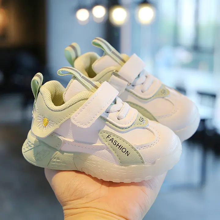 baby walking shoes size 1