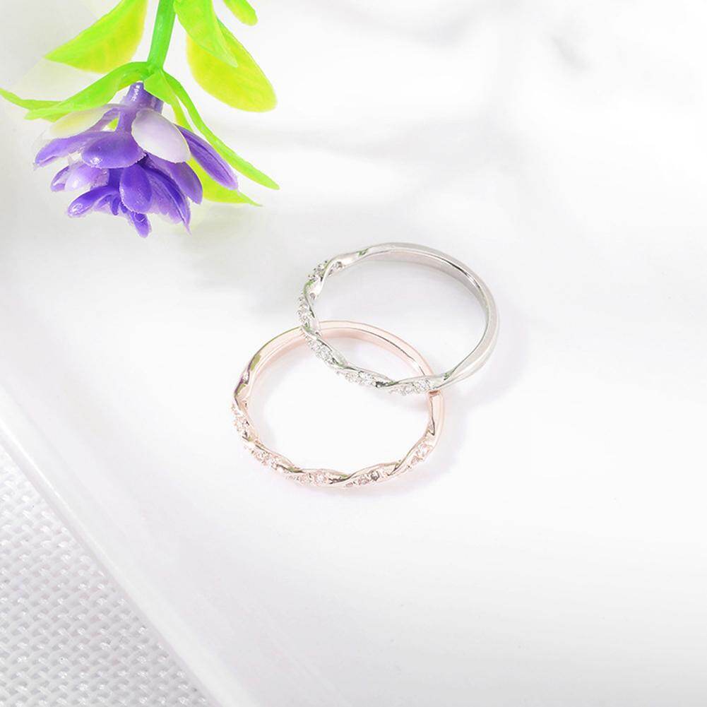 Fashion Elegant Exquisite Shining Rhinestone Twist Ring Women Girl Jewelry Gift