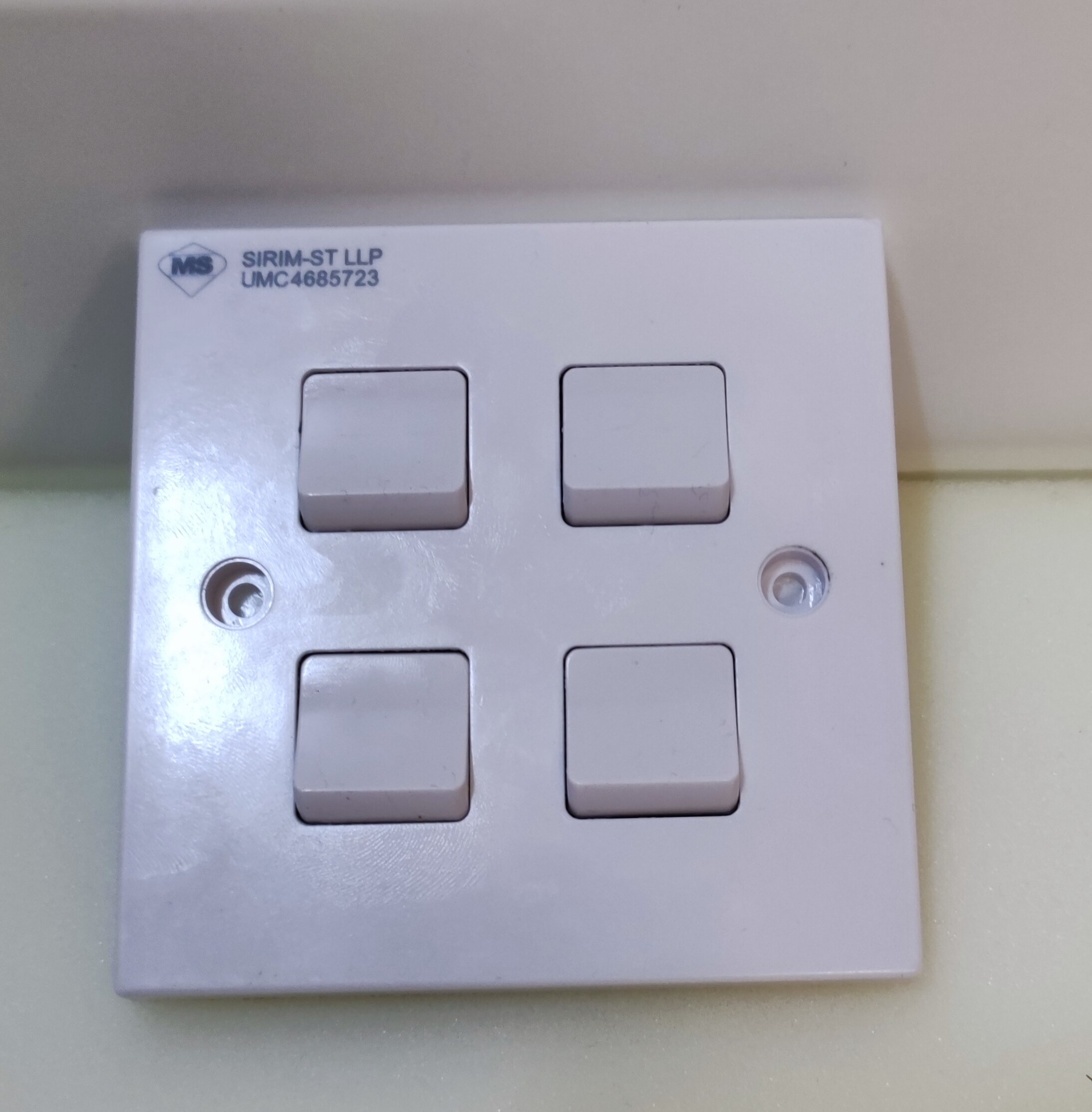 UMS 241-1W 4 Gang 1 Way Flush Switch 10A 250V / UMS 4 Gang 1 Way Flush ...