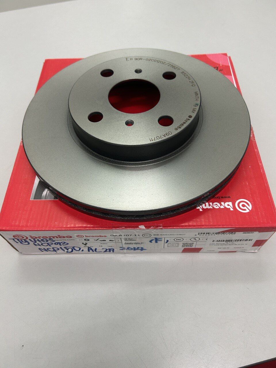 100 TRUSTED BREMBO FRONT BRAKE DISC ROTOR TOYOTA VIOS NCP93 NCP150