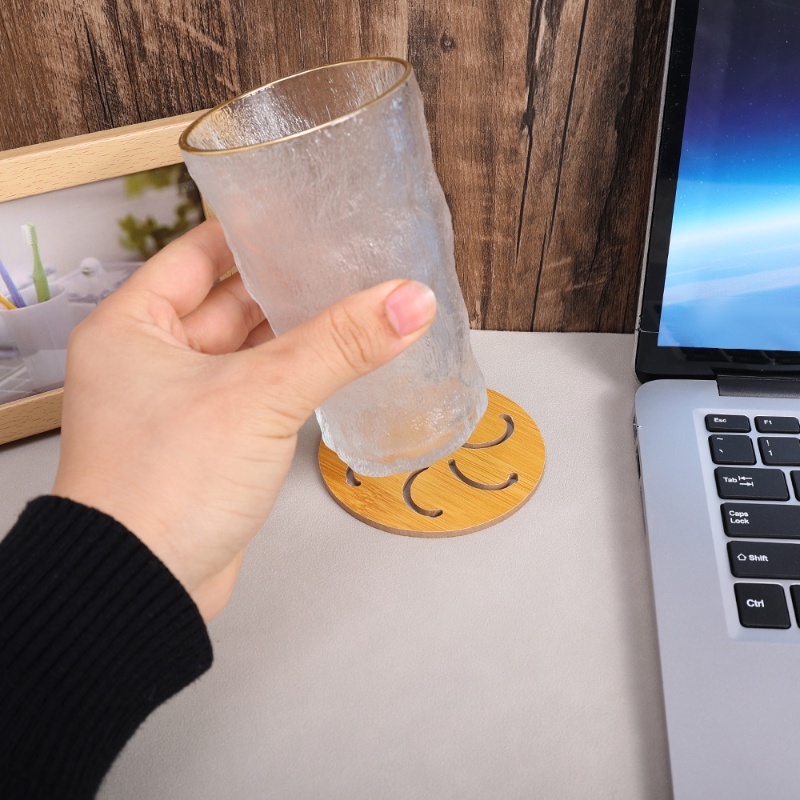 Sáng tạo hoạt hình bằng gỗ cách nhiệt Coaster dày rỗng không trượt placemat phụ kiện bàn bếp