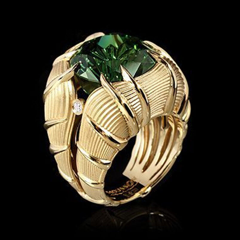 Fashion luxury engagement ring gold-plated emerald green zircon ring jewelry