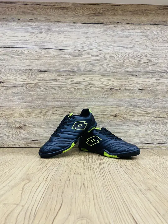 kasut futsal lotto