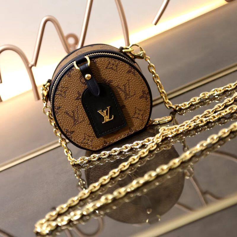 LOUIS VUITTON BOITE CHAPEAU NECKLACE