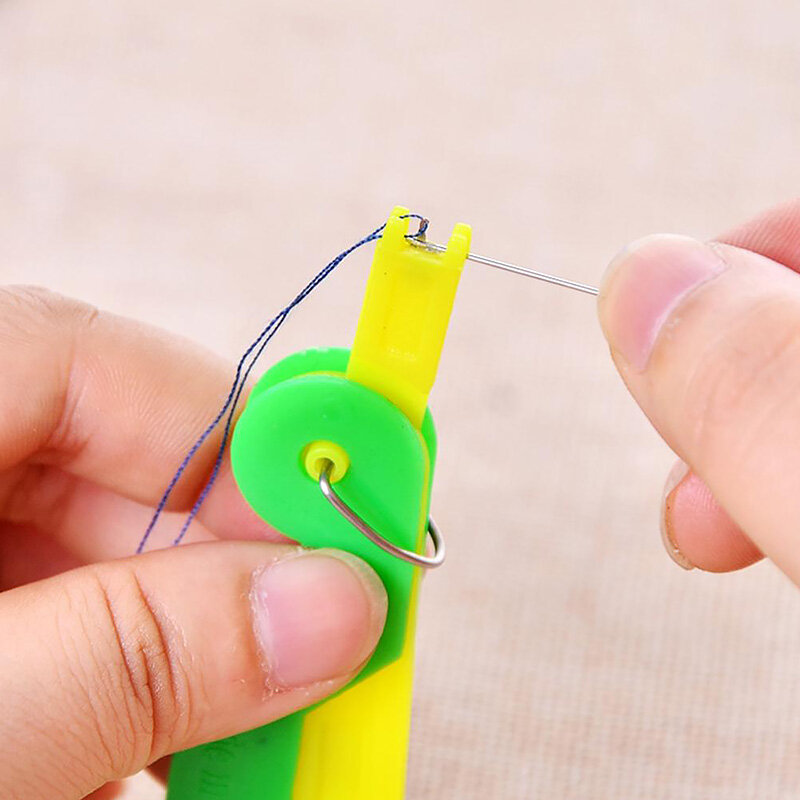 yurongfx2pcs Plastic Automatic Easy Needle Threader Elderly Use Threader Sewing Sewing Machines Needle Device Tools Wire Stitch Insert