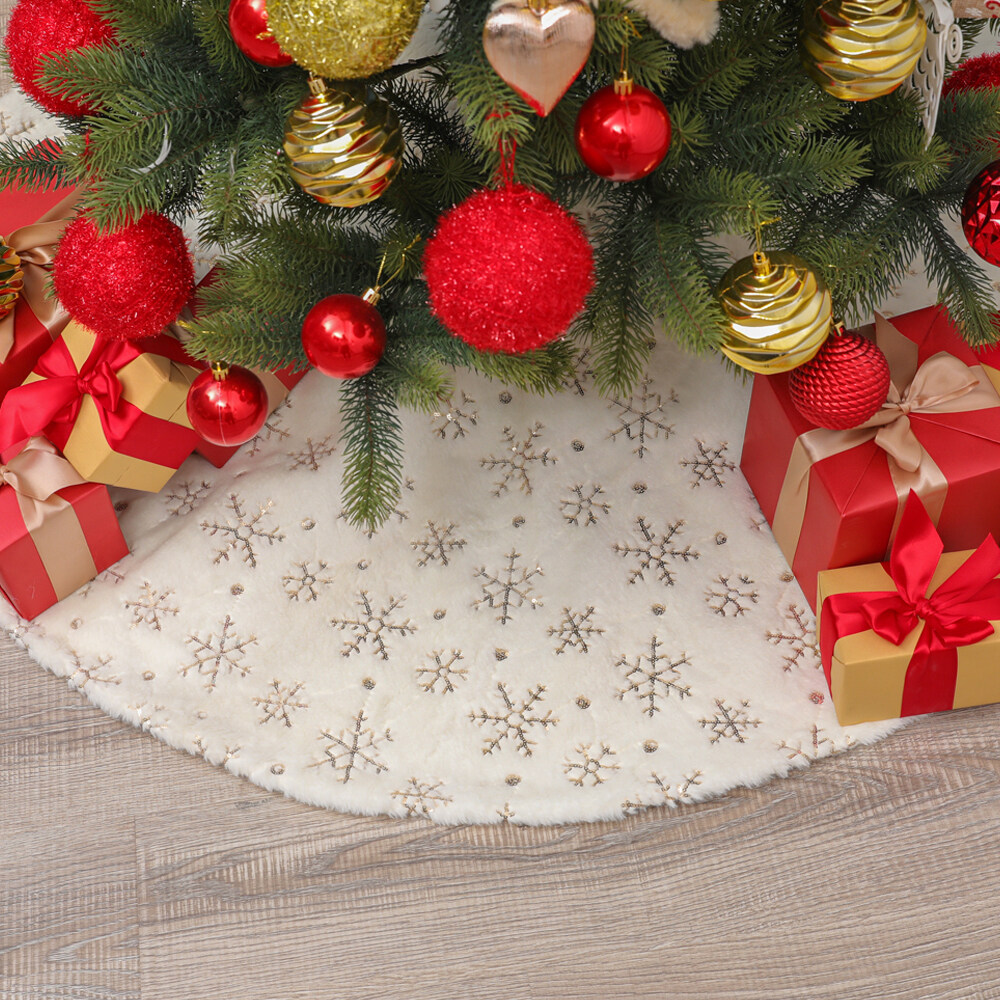 2020ขายใหม่ Christmas Tree กระโปรง Plush ลูกปัดเครื่องประดับโลหะเย็บ Trim Xmas Decor ครอบครัวอุปกรณ์งานปาร์ตี้สำหรับตกแต่งภายใน