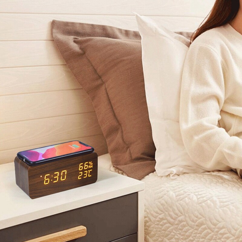 Digital Alarm Clock, Temperature and Humidity Alarm Clock LED Electronic Clock Smartphone Wireless Charger
