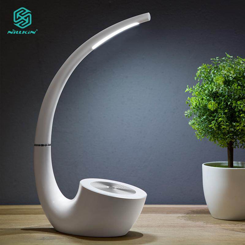 NILLKIN 2 In 1 Multifungsi Musik Bluetooth Pengeras Suara Nirkabel dengan LED Lampu Meja Sentuh Pada/OFF Switch Lampu Meja Perlindungan Mata Peredup Lampu Cocok untuk Rumah Kantor Hotel Bepergian