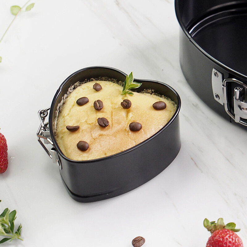 SHOOTHE Removable Base Tray Heart-shaped Carbon Steel Cake Mold Non-Stick Black Kitchen Supplies Bakeware Tool Round Baking Pans 4-inch